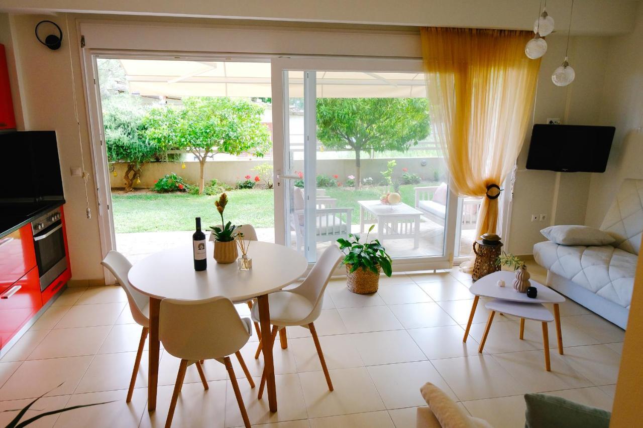 Oasis Garden House Leilighet Nea Iraklitsa Eksteriør bilde
